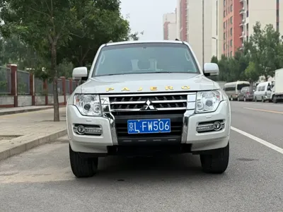 Mitsubishi Pajero (Import) 2019, 85000 км, за 19007.19 USD