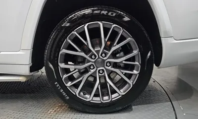 Jeep Cherokee 2022, 27998 км, за 34521.19 USD - фото 21