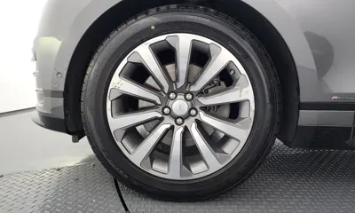 Land Rover Range Rover Velar 2018, 98578 км, за 18642.51 USD
