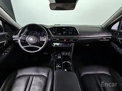 Hyundai Sonata 2020, 150175 км, за 8205.33 USD - фото 7