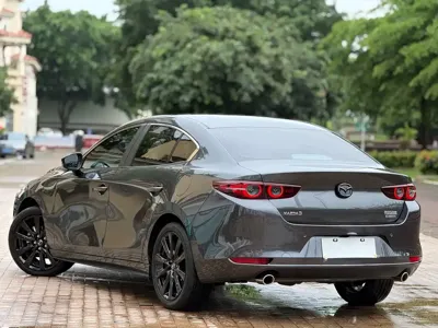 Mazda 3 Axela 2023, 29000 км, за 11708.78 USD