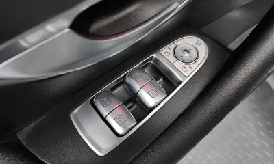 Mercedes-Benz E-Class 2020, 62837 км, за 21136.93 USD - фото 30
