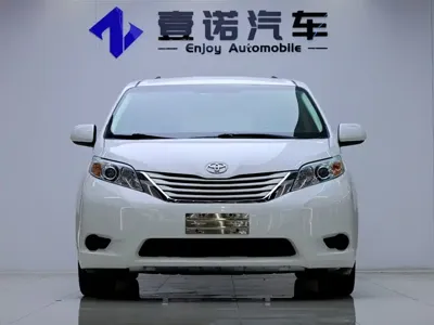 Toyota Sienna 2017, 77700 км, за 25236.96 USD