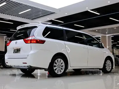 Toyota Sienna 2017, 77700 км, за 25236.96 USD - фото 14
