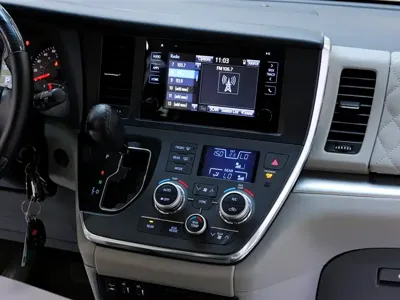 Toyota Sienna 2017, 77700 км, за 25236.96 USD - фото 20