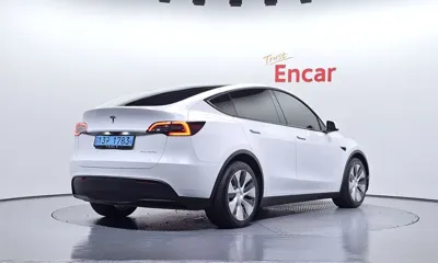Tesla Model Y 2021, 40853 км, за 28179.18 USD