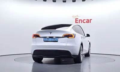 Tesla Model Y 2021, 40853 км, за 28179.18 USD
