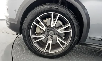 Volvo V90 2020, 70160 км, за 18428.07 USD
