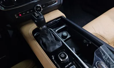Volvo V90 2020, 70160 км, за 18396.93 USD - фото 9