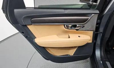 Volvo V90 2020, 70160 км, за 18396.93 USD - фото 25
