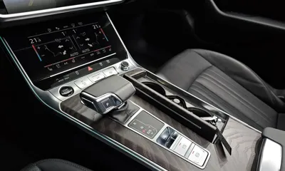 Audi A6 2023, 25991 км, за 24637.58 USD - фото 9