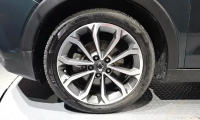KG_Mobility_Ssangyong TIBOLI 2018, 42918 км, за 5139.22 USD