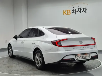 Hyundai Sonata 2020, 142614 км, за 6710.1 USD