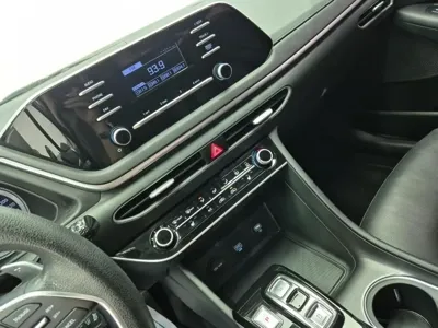 Hyundai Sonata 2020, 142614 км, за 6710.1 USD - фото 9