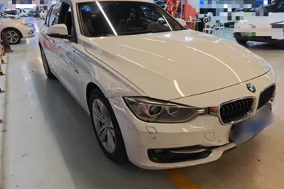 BMW 3 Series 2015, 186000 км, за 8060 USD