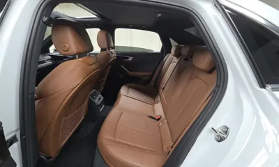 Audi A4 2023, 24405 км, за 20342.65 USD - фото 26