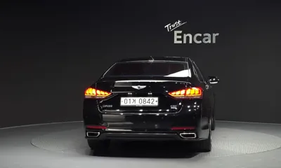 Hyundai Genesis 2016, 133048 км, за 6958.12 USD