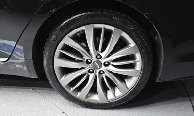 Hyundai Genesis 2016, 133048 км, за 6958.12 USD