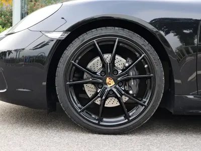Porsche 718 2023, 6600 км, за 49353.96 USD