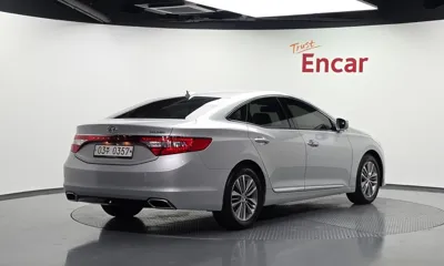 Hyundai Grandeur 2017, 74846 км, за 5618.72 USD