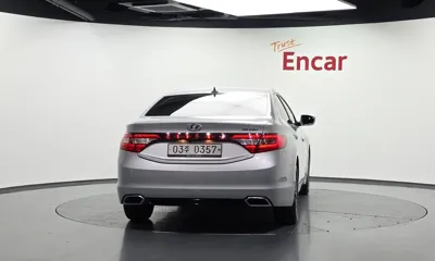 Hyundai Grandeur 2017, 74846 км, за 5618.72 USD