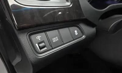 Hyundai Grandeur 2017, 74846 км, за 5618.72 USD - фото 30