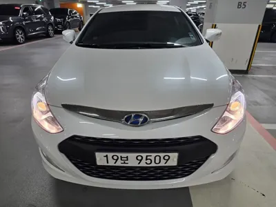 Hyundai Sonata · 2015 год