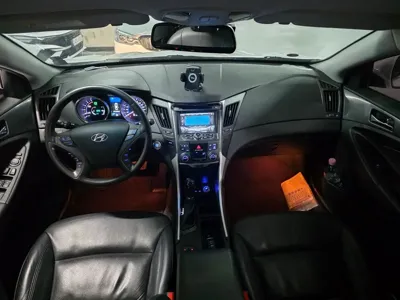 Hyundai Sonata 2015, 80000 км, за 4495.12 USD - фото 6