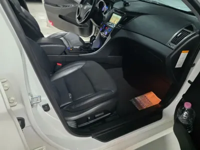 Hyundai Sonata 2015, 80000 км, за 4495.12 USD - фото 19