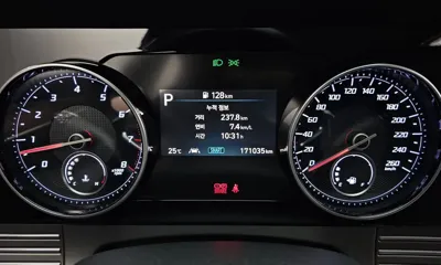 Hyundai Grandeur 2020, 171035 км, за 9897.76 USD - фото 8