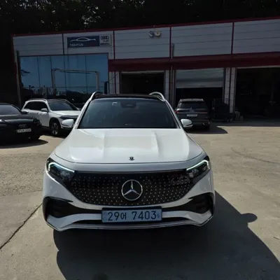 Mercedes-Benz EQB · 2025 год