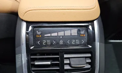Volvo S60 2024, 35303 км, за 23631.35 USD - фото 31