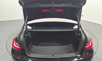 BMW 3-Series 2021, 64880 км, за 17785.03 USD - фото 20