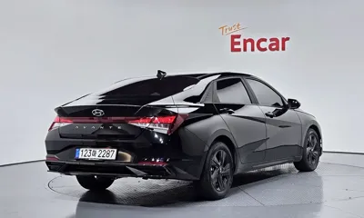 Hyundai Avante 2023, 63697 км, за 12143.89 USD