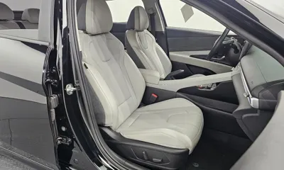 Hyundai Avante 2023, 63697 км, за 12046.62 USD - фото 12