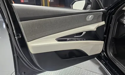 Hyundai Avante 2023, 63697 км, за 12046.62 USD - фото 24
