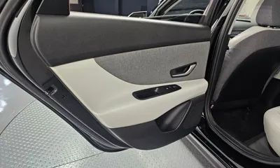 Hyundai Avante 2023, 63697 км, за 12046.62 USD - фото 25