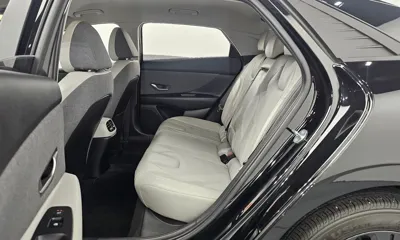 Hyundai Avante 2023, 63697 км, за 12046.62 USD - фото 26