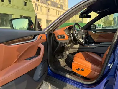 Maserati Levante 2018, 80000 км, за 28301.84 USD - фото 8