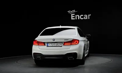 BMW 5-Series 2020, 60984 км, за 22843.64 USD