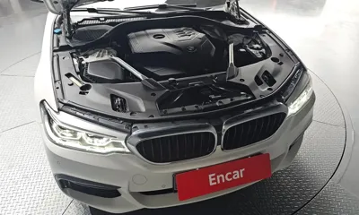 BMW 5-Series 2020, 60984 км, за 22843.64 USD - фото 6