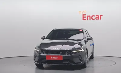 Kia K5 2023, 12228 км, за 15633.2 USD