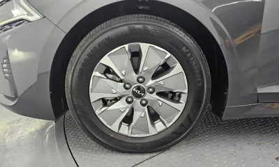 Kia K5 2023, 12228 км, за 15633.2 USD
