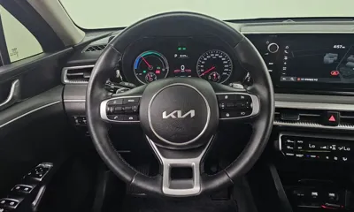 Kia K5 2023, 12228 км, за 15633.2 USD - фото 13