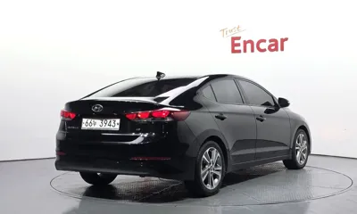 Hyundai Avante 2018, 19730 км, за 8403.91 USD
