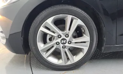 Hyundai Avante 2018, 19730 км, за 8403.91 USD