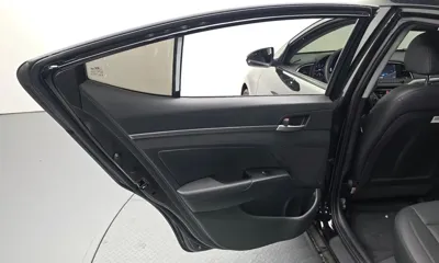 Hyundai Avante 2018, 19730 км, за 8347.9 USD - фото 25