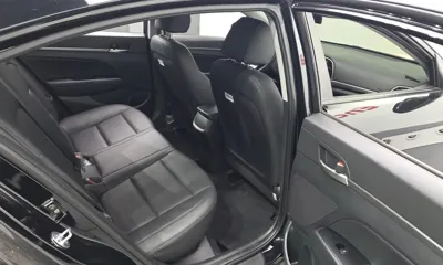 Hyundai Avante 2018, 19730 км, за 8347.9 USD - фото 26