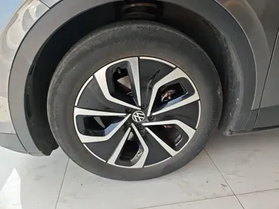 Volkswagen ID.4 X 2023, 117600 км, за 12139.26 USD - фото 23