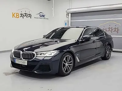 BMW 5-Series · 2021 год